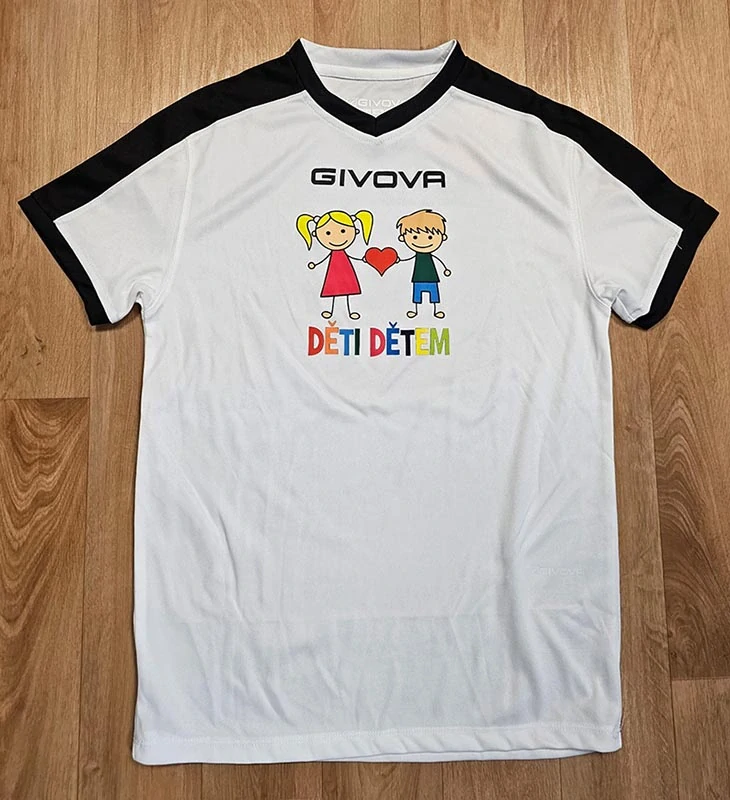 Bílo-černé triko Givova